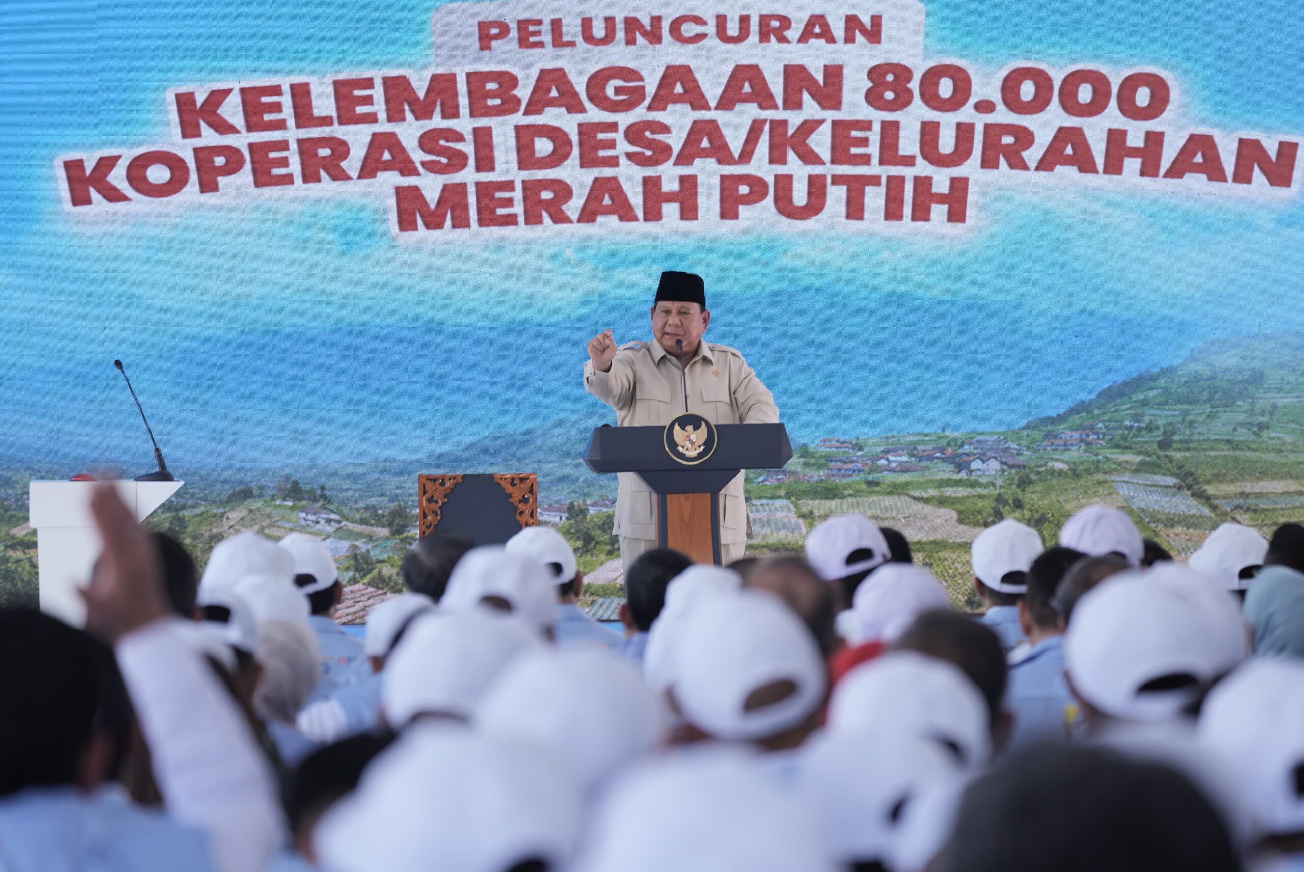 prabowo-luncurkan-kelembagaan-80-ribu-koperasi-desa-merah-putih
