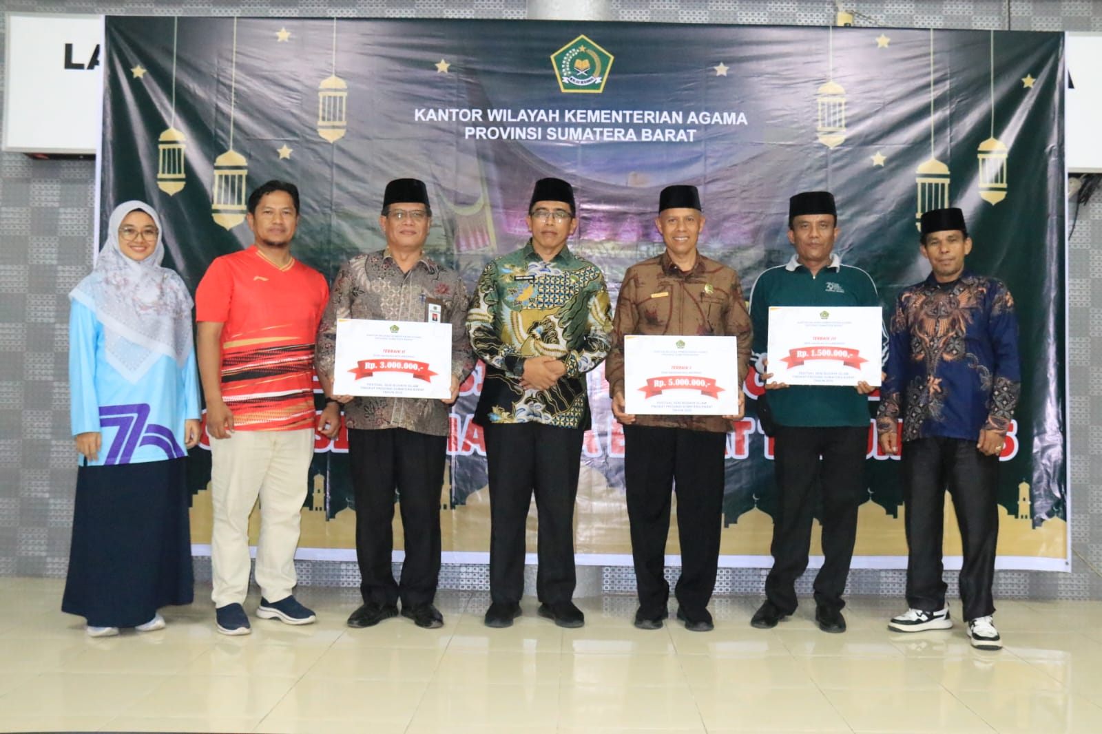 terbaik-i-festival-kasidah-kolaborasi,-limapuluh-wakili-sumbar-ke-tingkat-nasional