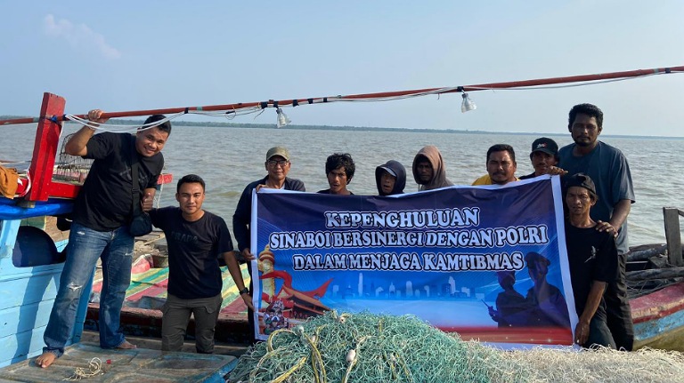 polda-riau-kunjungi-nelayan-sungai-bakau-sinaboi,-cegah-potensi-konflik-antar-nelayan