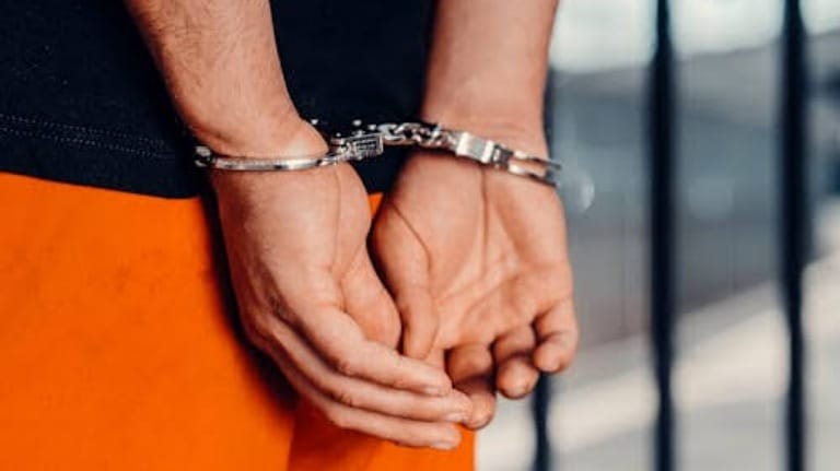 mantan-anggota-dprd-di-inhu-tipu-petani-rp550-juta-lewat-proyek-fiktif