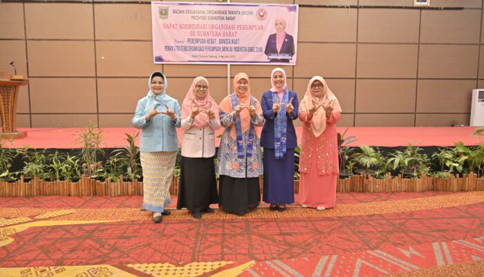 bkow-sumbar-gelar-rakor,-perkuat-peran-perempuan-dalam-pembangunan