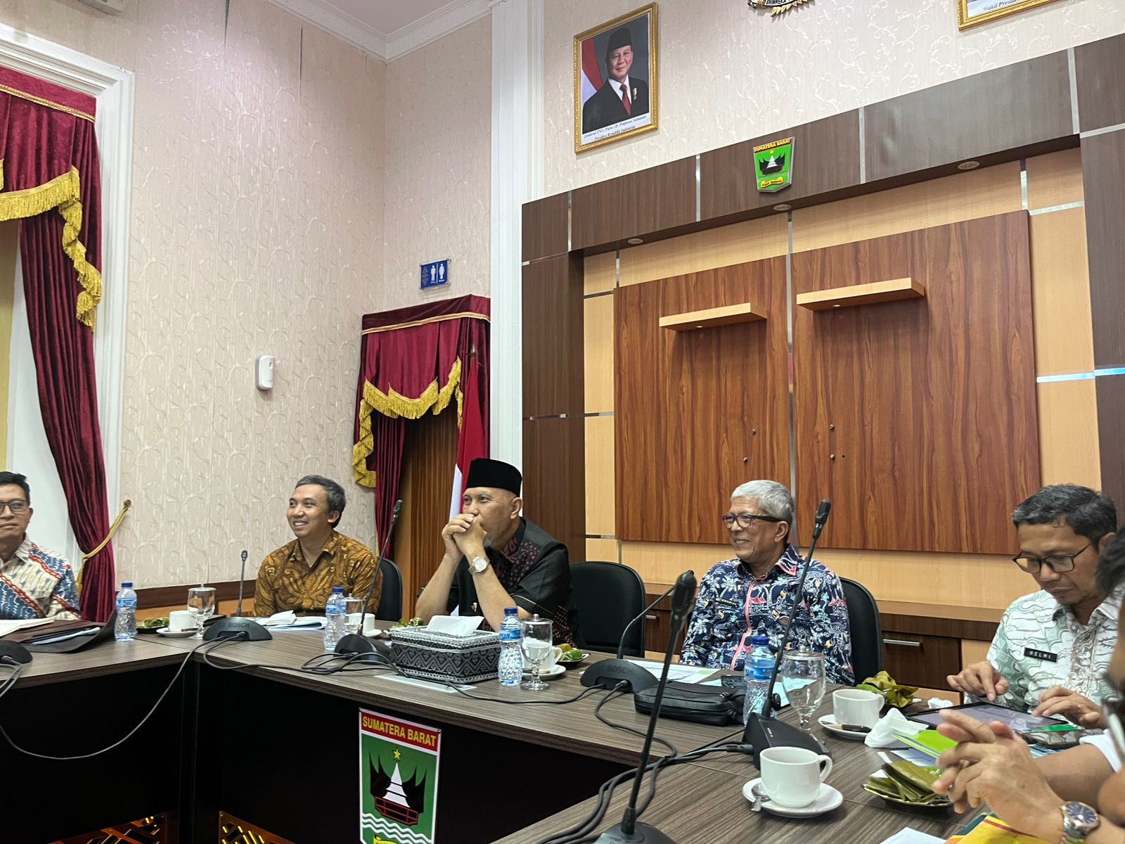 Gambar dari Bupati Tanah Datar Lepas Dandim Agus Priyo Promosi Jabatan seriusi-jadi-green-province,-pemprov-sumbar-targetkan-investasi-hijau-rp120-triliun