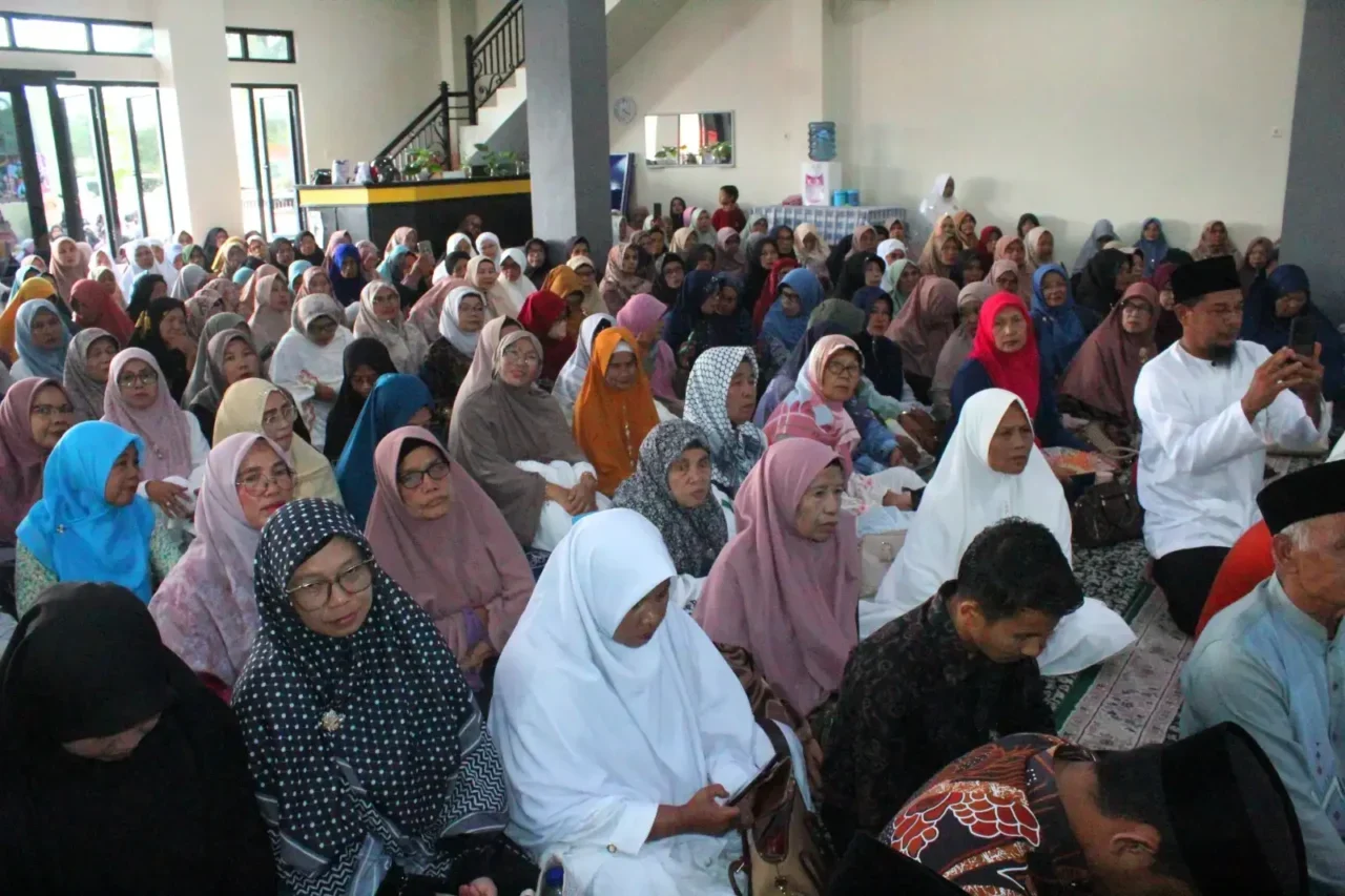 surau-ka’-bah-genap-satu-tahun,-digelar-tablig-akbar-bersama-buya-ristawardi.