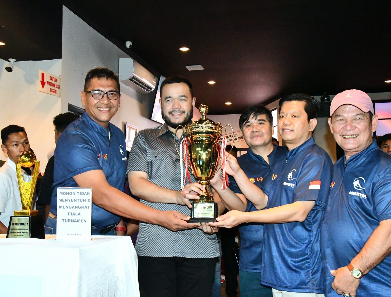 wako-fadly-amran-buka-turnamen-billiard-piala-bergilir-walikota-padang