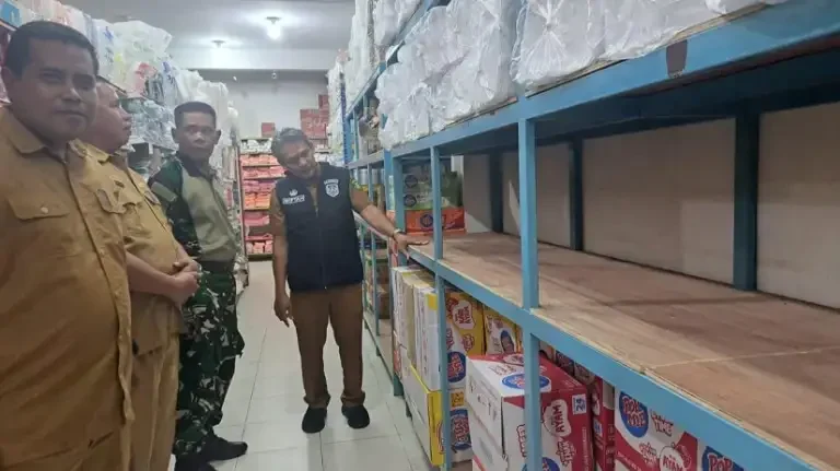 jawab-kerisauan-masyarakat,-tpid-cek-ketersediaan-beras-di-gudang