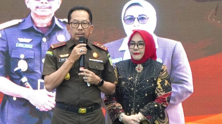 kajati-riau-akmal-abbas-purna-tugas,-dedie-tri-hariyadi-ditunjuk-jadi-plt
