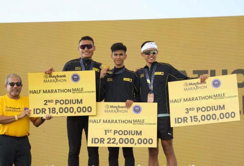 Gambar dari Wako Apresiasi SMAN 1 Payakumbuh Cetak Generasi Berprestasi atlet-pasi-padang-juara-di-maybank-bali-marathon-2025,-wako-fadly:-jadi-motivasi-bagi-generasi-muda