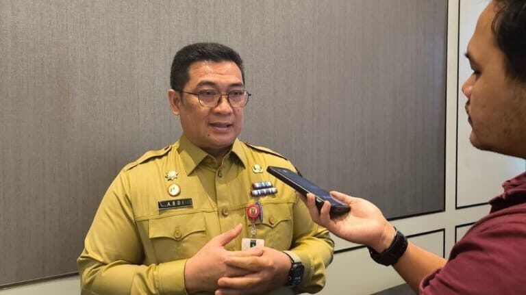 riau-genjot-hilirisasi-kelapa,-tiga-pabrik-disiapkan-di-inhil