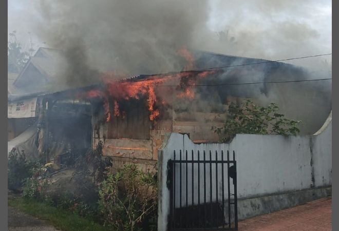 kebakaran-di-pauh-hanguskan-rumah-dan-warung,-ini-pesan-bpbd-padang