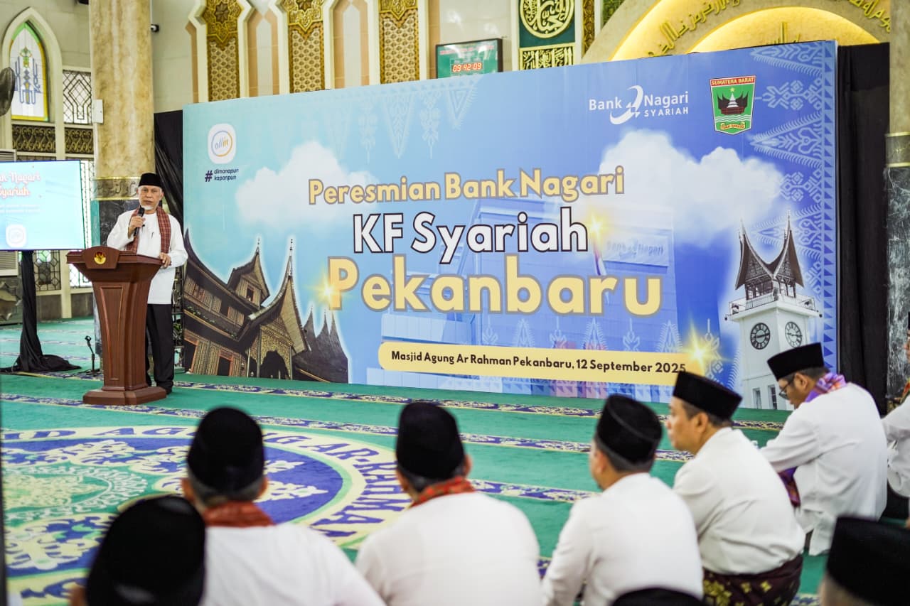 gubernur-sumbar-resmikan-kantor-bank-nagari-syariah-di-pekanbaru