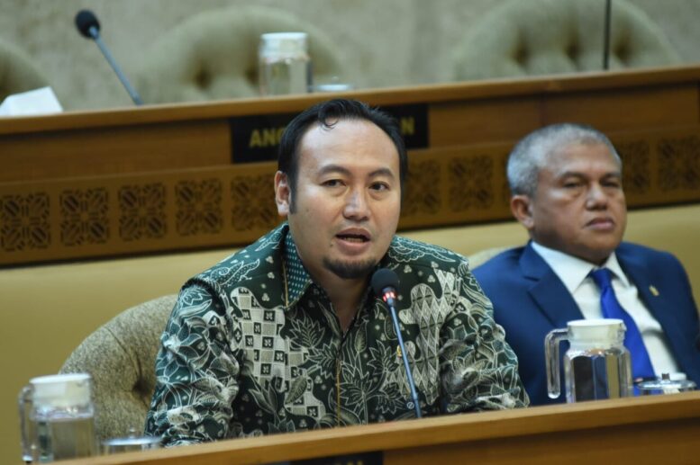 rahmat-saleh:-pertanian-modern-harus-jadi-arah-pembangunan sumbar