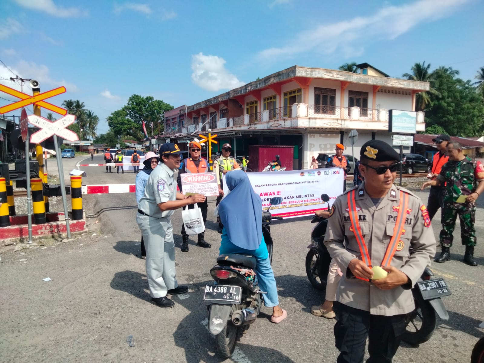 kai-divre-ii-sumbar-gandeng-stakeholder-gelar-sosialisasi-disiplin-di-perlintasan-sebidang