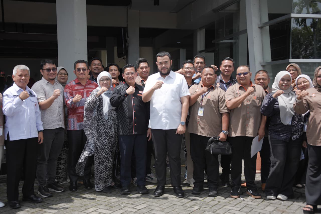 wako-padang-fadly-amran-jamu-rombongan-organisasi-kepemudaan-asal-malaysia