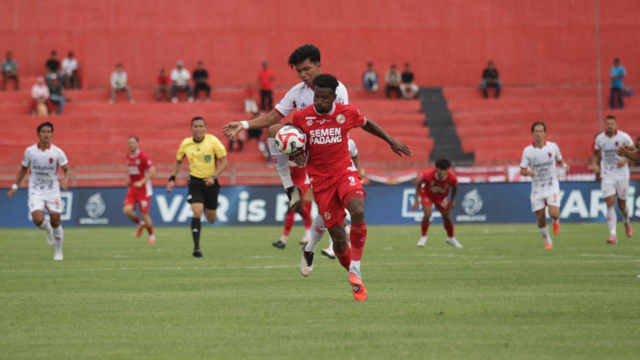tiga-kekalahan-beruntun-semen-padang-fc,-pemain-janji-segera-bangkit
