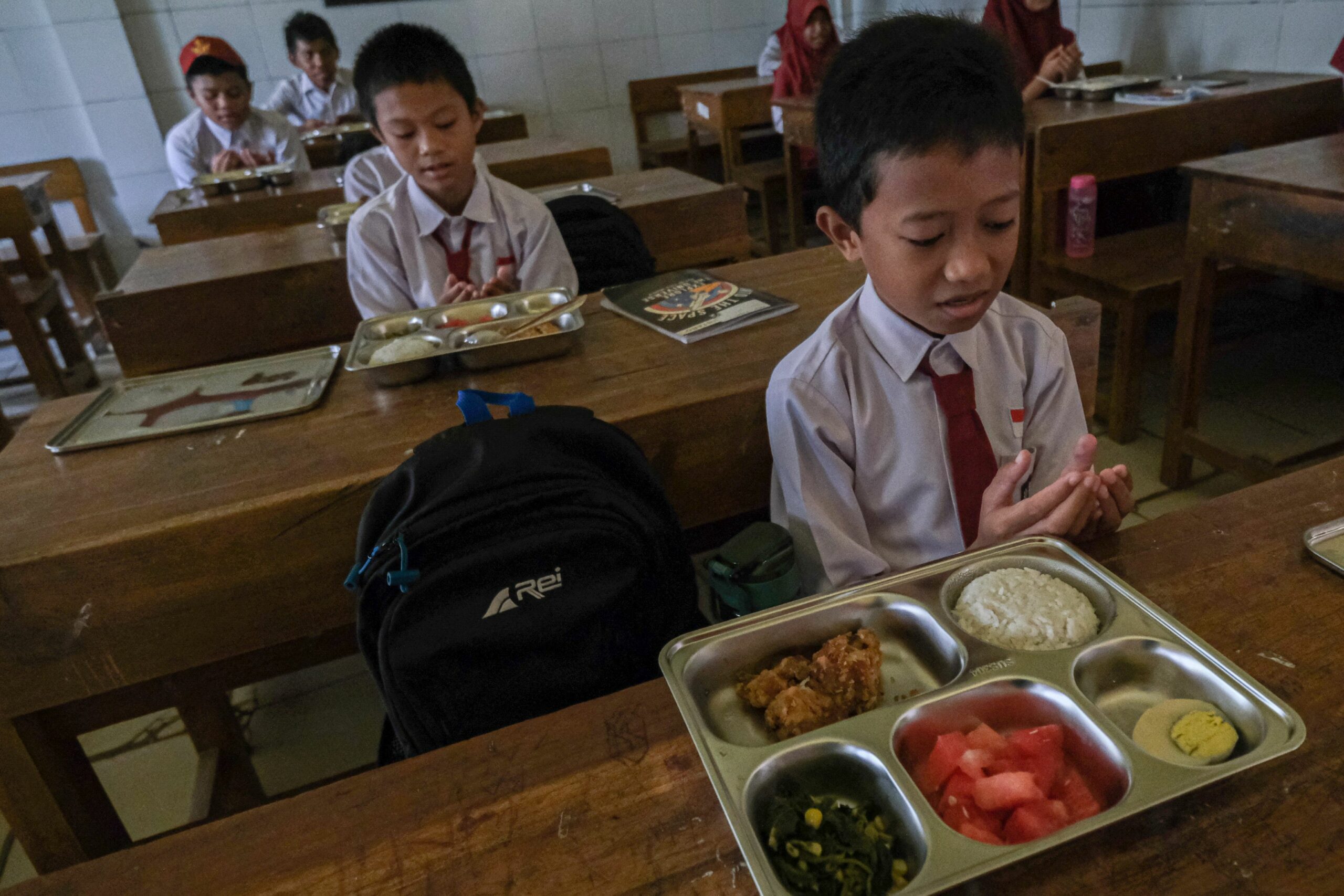 54-siswa-sd-di-kabupaten-agam-diduga-keracunan-mbg