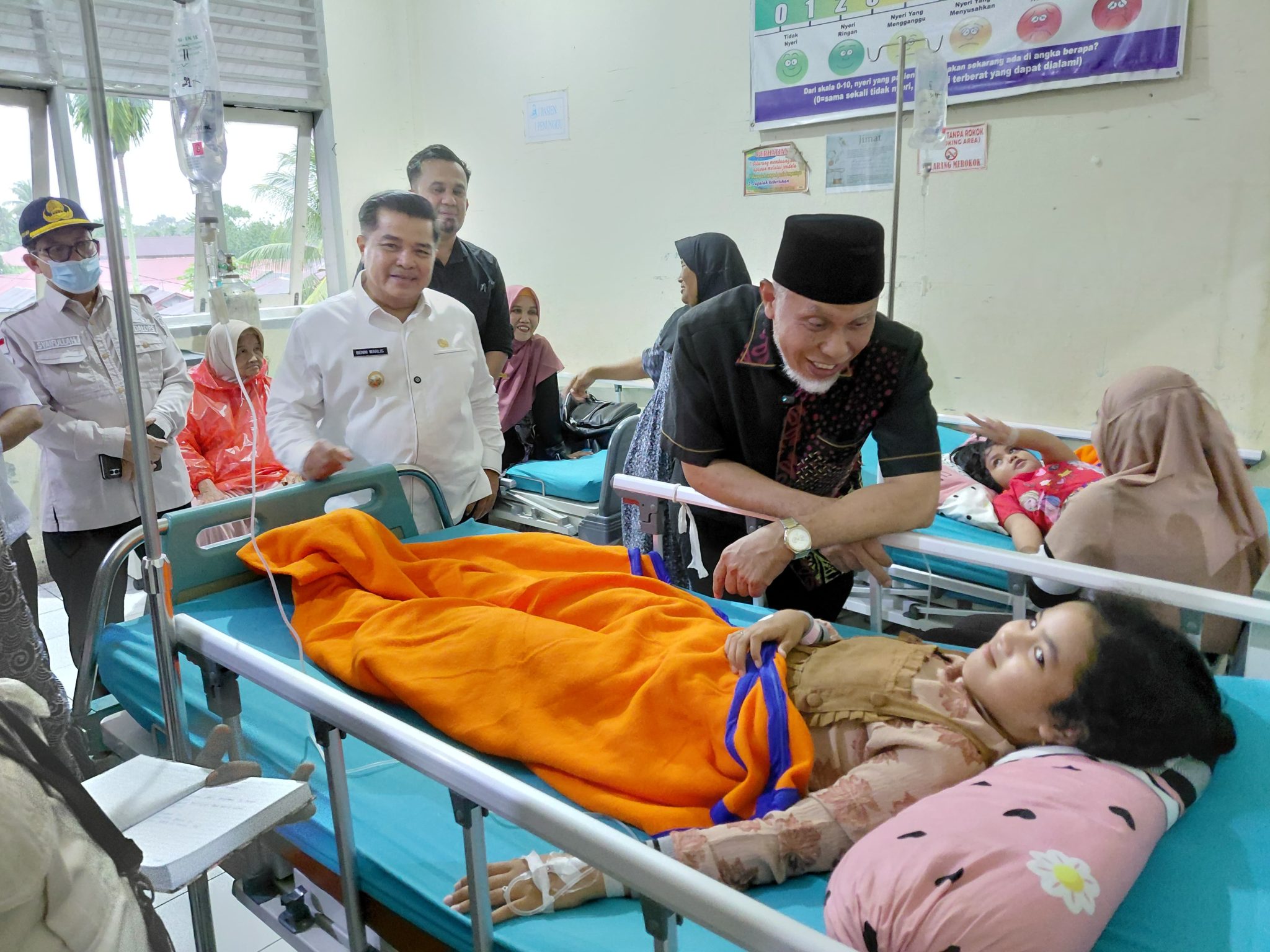 bupati-agam-hentikan-sementara-aktivitas-dapur-umum-mbg