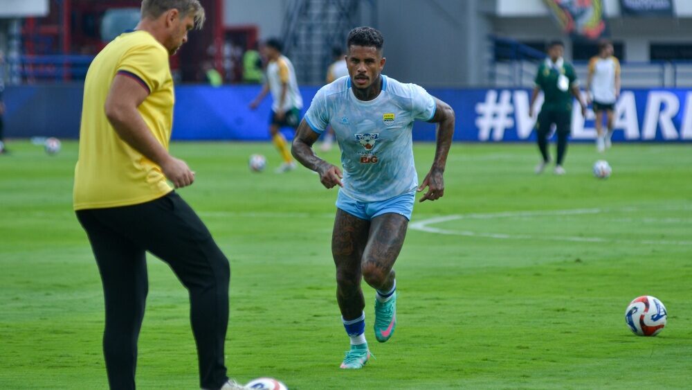 belum-cetak-gol,-bojan-hodak-pasang-badan-untuk-ramon-tanque