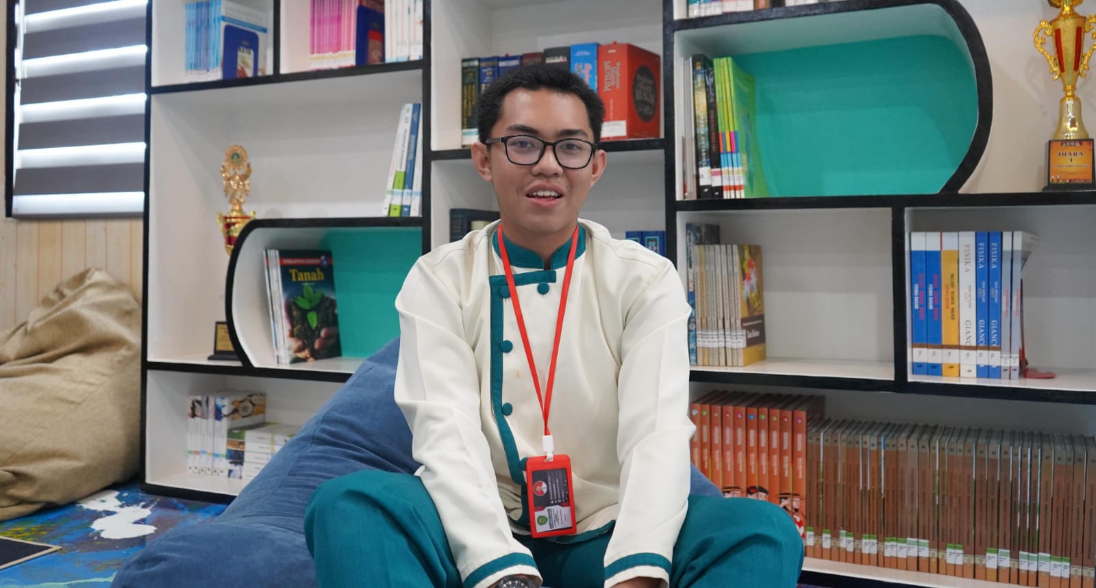 ekonomi-sulit-dan-ayah-meninggal,-kini-rafly-punya-harapan-baru-berkat-sekolah-garuda