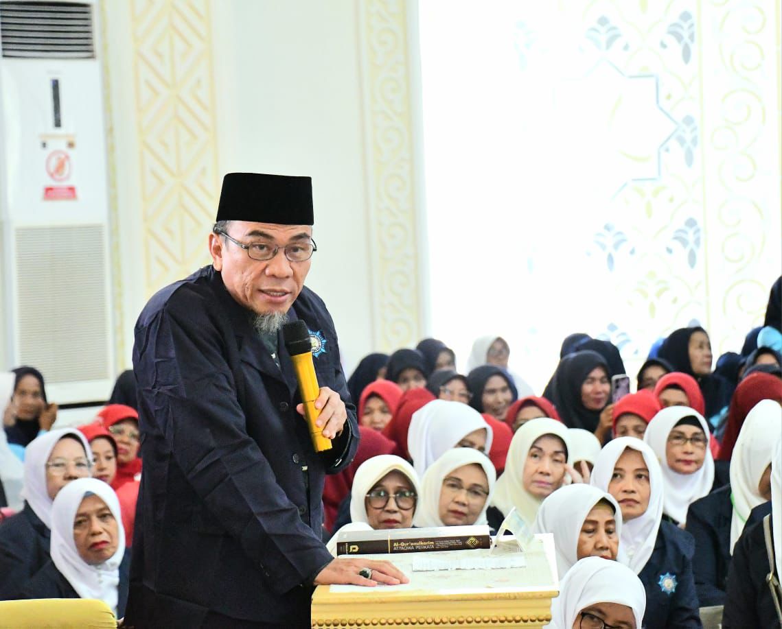 wawako-maigus-nasir-hadiri-pengukuhan-majelis-taklim-yasin-kota-padang-periode-2025-2030