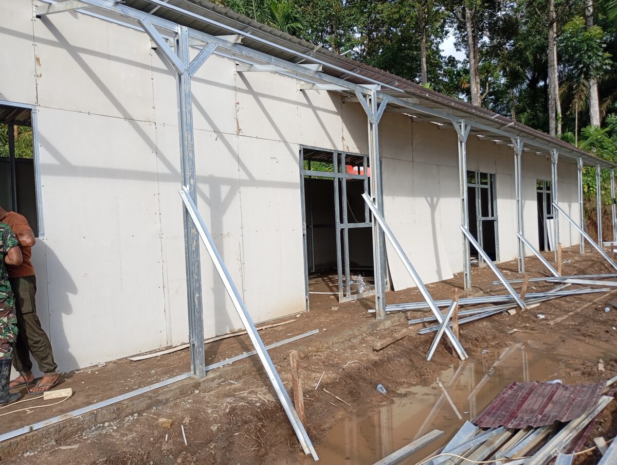 prabowo-instruksikan-percepat-pembangunan-huntara-sumbar-sebelum-ramadan