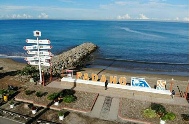 wisatawan-resah,-dprd-desak-pemko-padang-berantas-pungli-di-pantai-padang