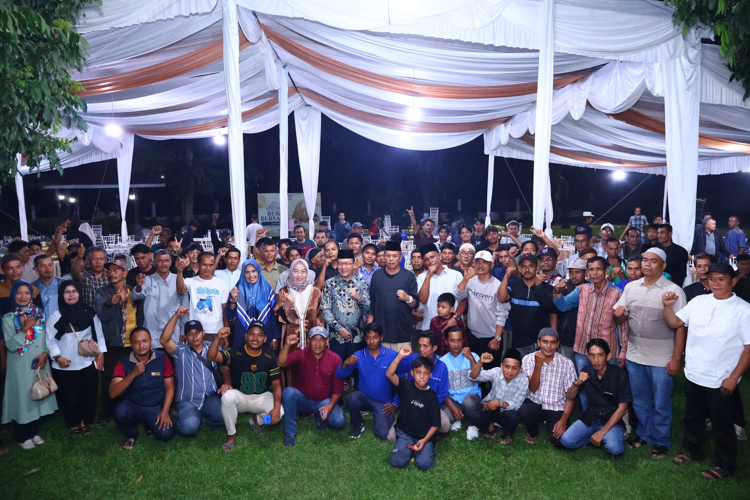 wako-dan-wawako-apresiasi-atas-dedikasi-pahlawan-penjaga-keindahan-dan-kebersihan-payakumbuh