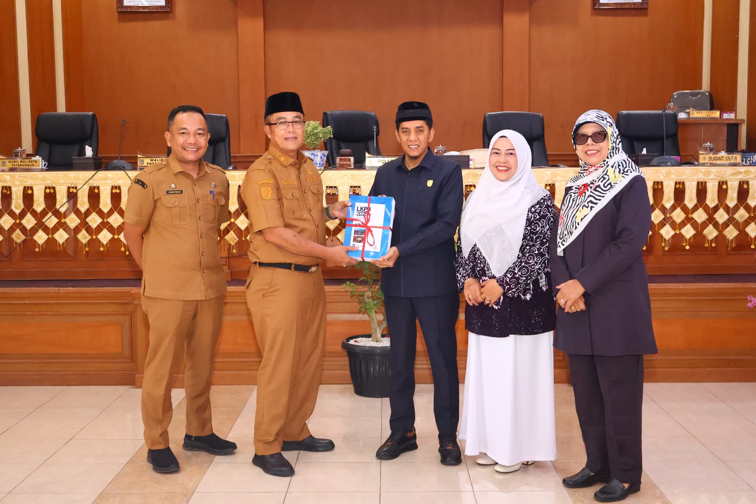 wali-kota-payakumbuh-sampaikan-lkpj-2025,-pendapatan-lampaui-target