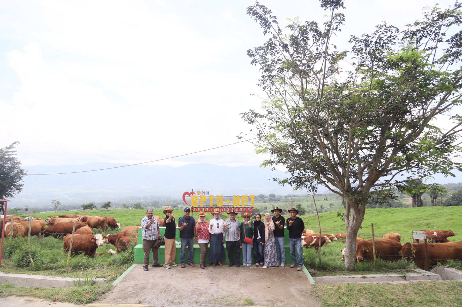 jamdatun-kejagung-apresiasi-bptu-hpt-padang-mengatas