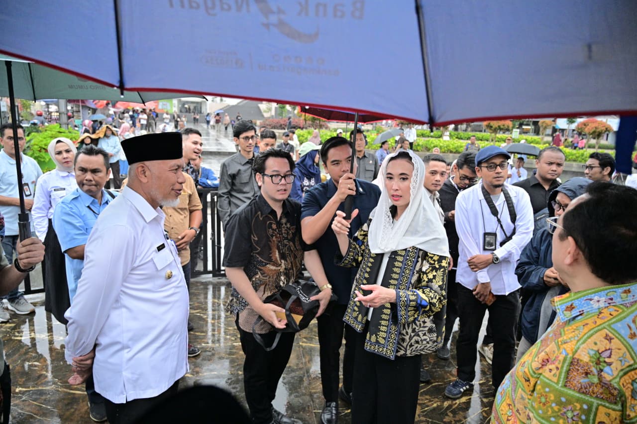 menpar-dukung-penuh-agenda-1-abad-jam-gadang-bukittinggi
